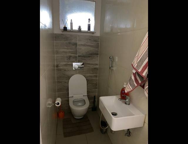 2 BEDROOM PROPERTY TO RENT IN NORTH BEACH